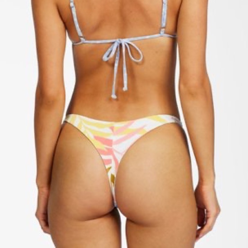 🌸Billabong Reversible Tropic Jungle Maya Tanga🌸